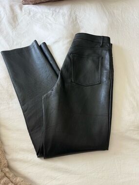 ARITZIA Wilfred Black Faux Leather Straight-Leg Pants